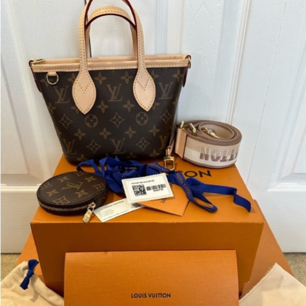 Louis Vuitton Neverfull BB